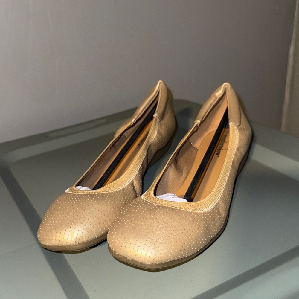 Comfortview Beige Women's Flats